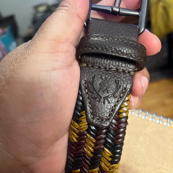 Men’s Designer Belt Marked Made In Italy Solid Brass Buckle Size 35 Browns Black - Picture 9 of 10